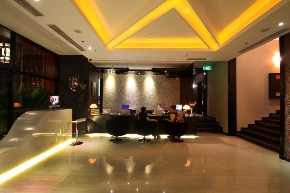 Jingli Hongyizhan Hotel Beijing Sanlitun Exterior photo