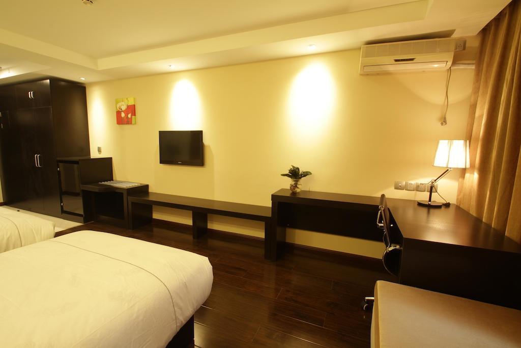 Jingli Hongyizhan Hotel Beijing Sanlitun Exterior photo