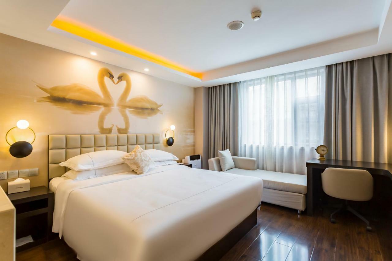Jingli Hongyizhan Hotel Beijing Sanlitun Exterior photo